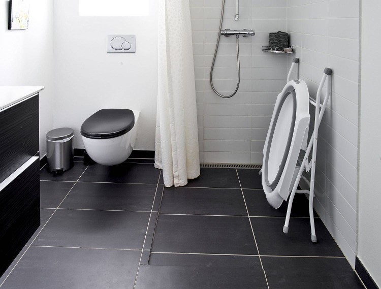 pol_pl_Baby-Dan-Stojak-na-wanienke-SafeSplash-skladany-bialy-34921_5 - Kopia.jpg