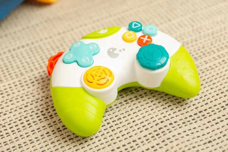 zabawka_edukacyjna_kontroler_wpokoiku_08.jpg
